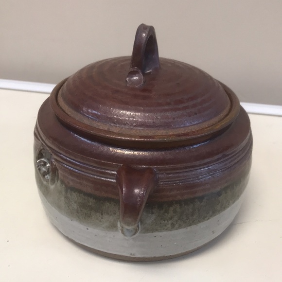 Stoneware Pottery Signed & Stamped Lidded Soup Tureen/Bean Pot - Picture 4 of 10